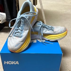 Hoka 7.5 US size- W Bondi 8